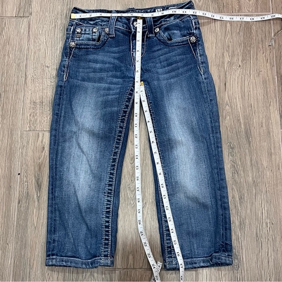 Vintage Miss Me Jeans Capri Crop Fleur Embroidery Short Y2K Skinny Slim Blythe - Picture 8 of 12